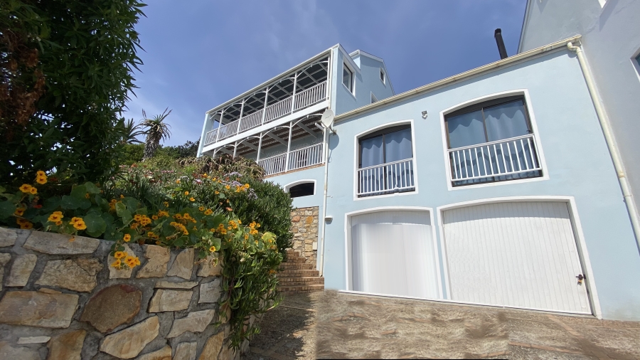 To Let 4 Bedroom Property for Rent in Glencairn Western Cape